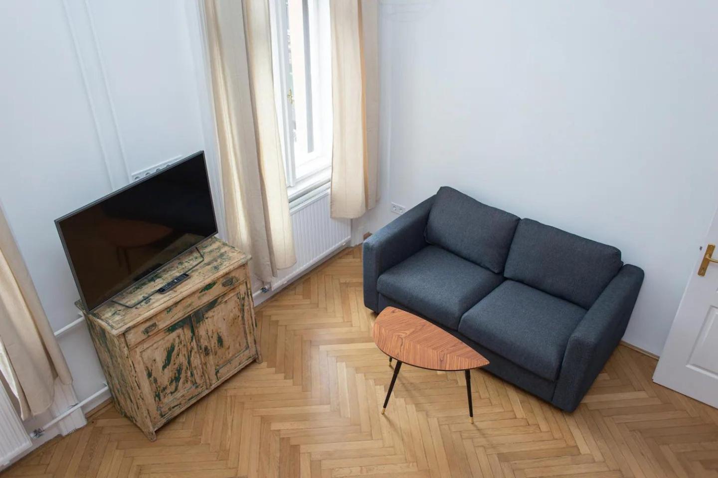 Budapestayz - Izabella Studios Εξωτερικό φωτογραφία